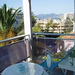 Eden * Cannes